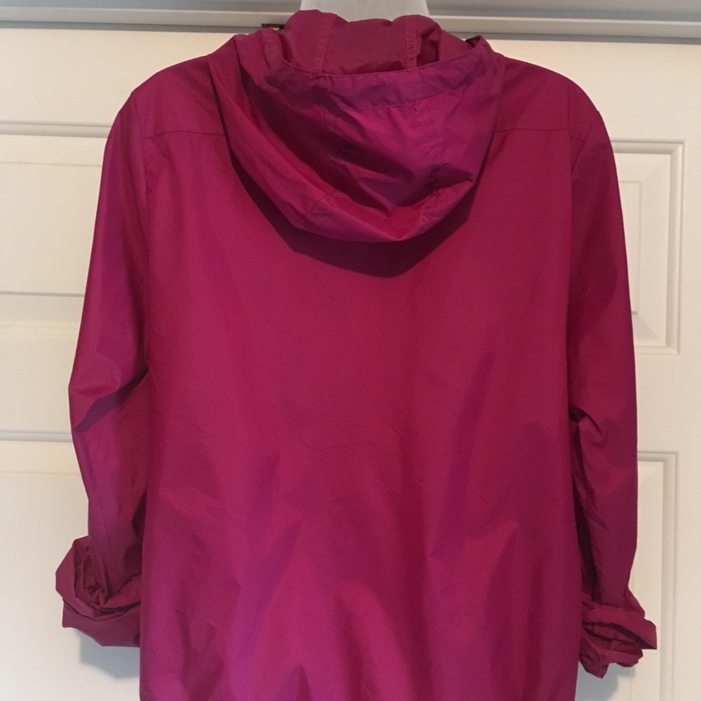 Packable Windbreaker - image 3